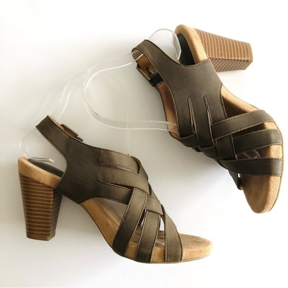 Giani Bernini Justyne Woven Block Heel Sandals - Picture 7 of 15